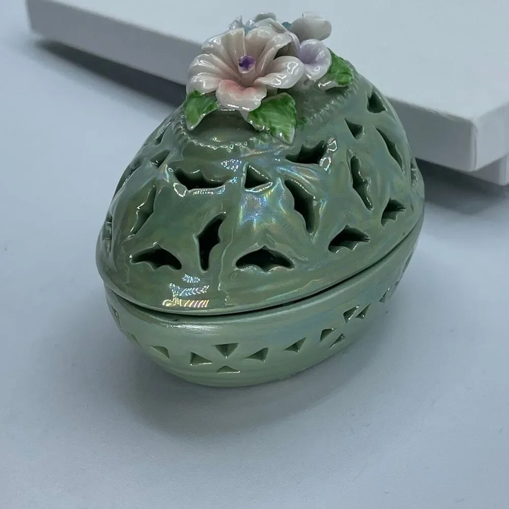 Lusterware vintage green